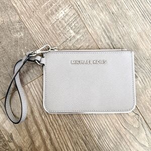 Michael Kors Silver Gray Wristlet Wallet Card Holder Textured Leather Slim
